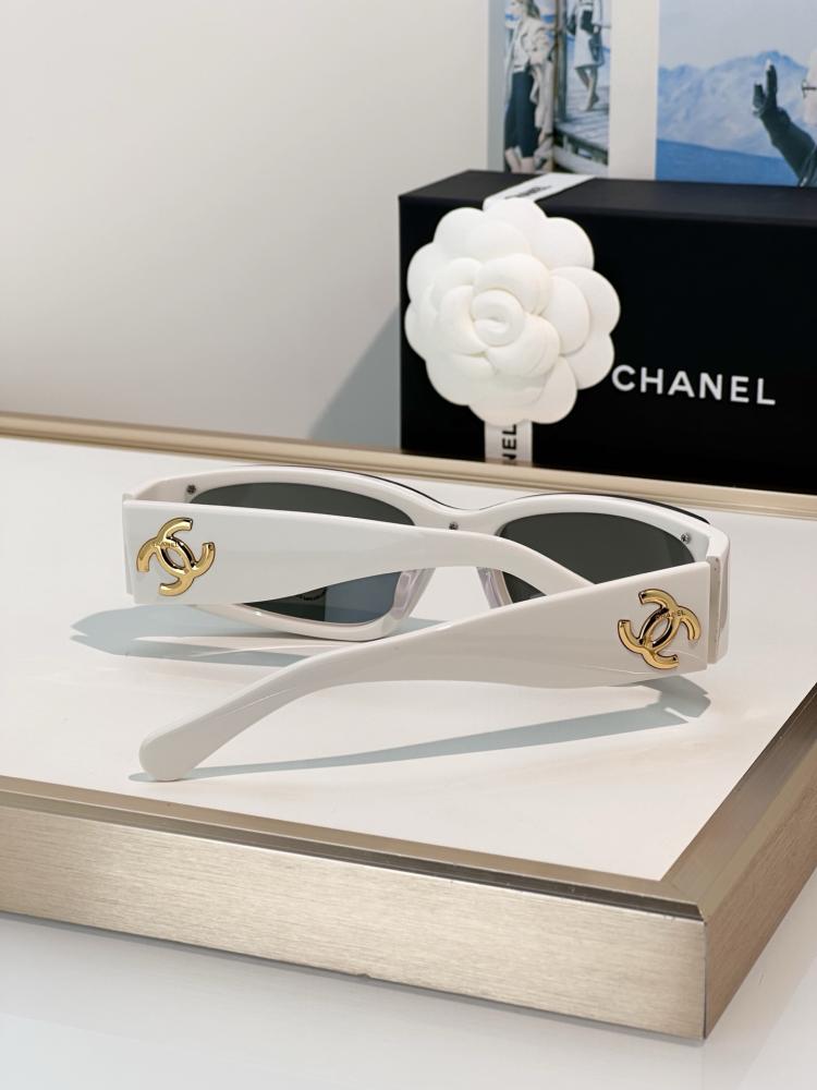 نظارات شانيل (CHANEL) الشمسية