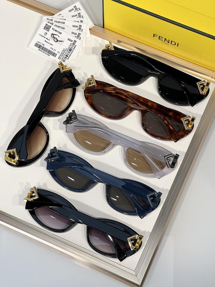 نظارات فندي (FENDI)