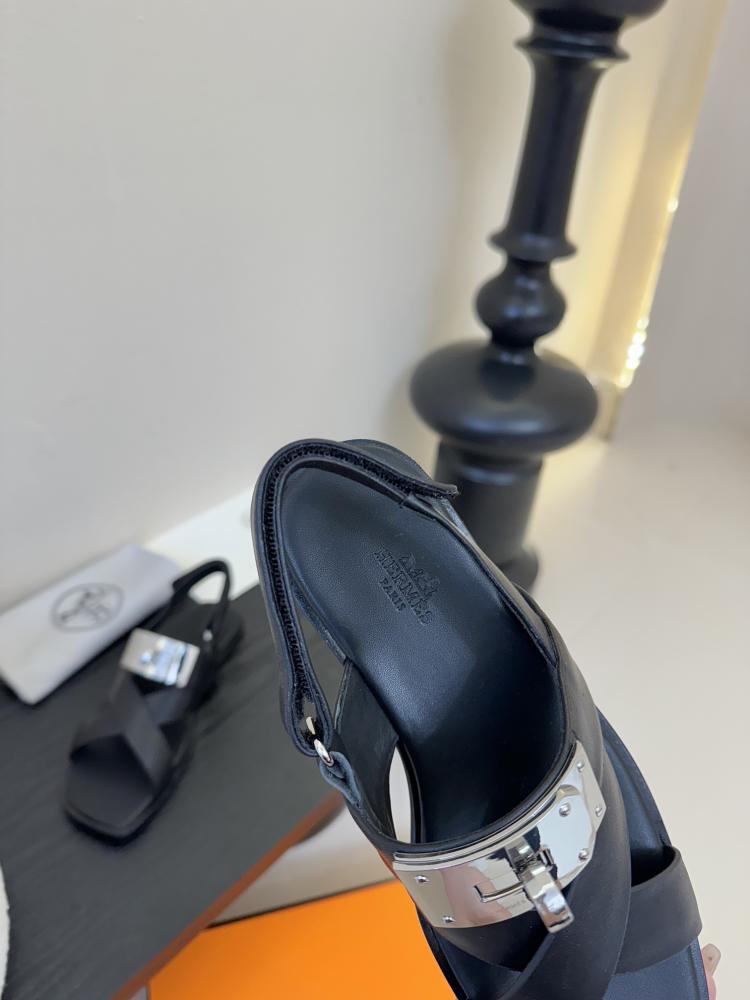 Hermès صندل نسائي من هيرميس