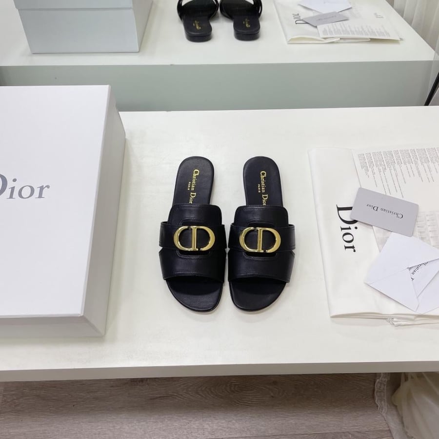 سليبر Dior مفتوح من الخلف
