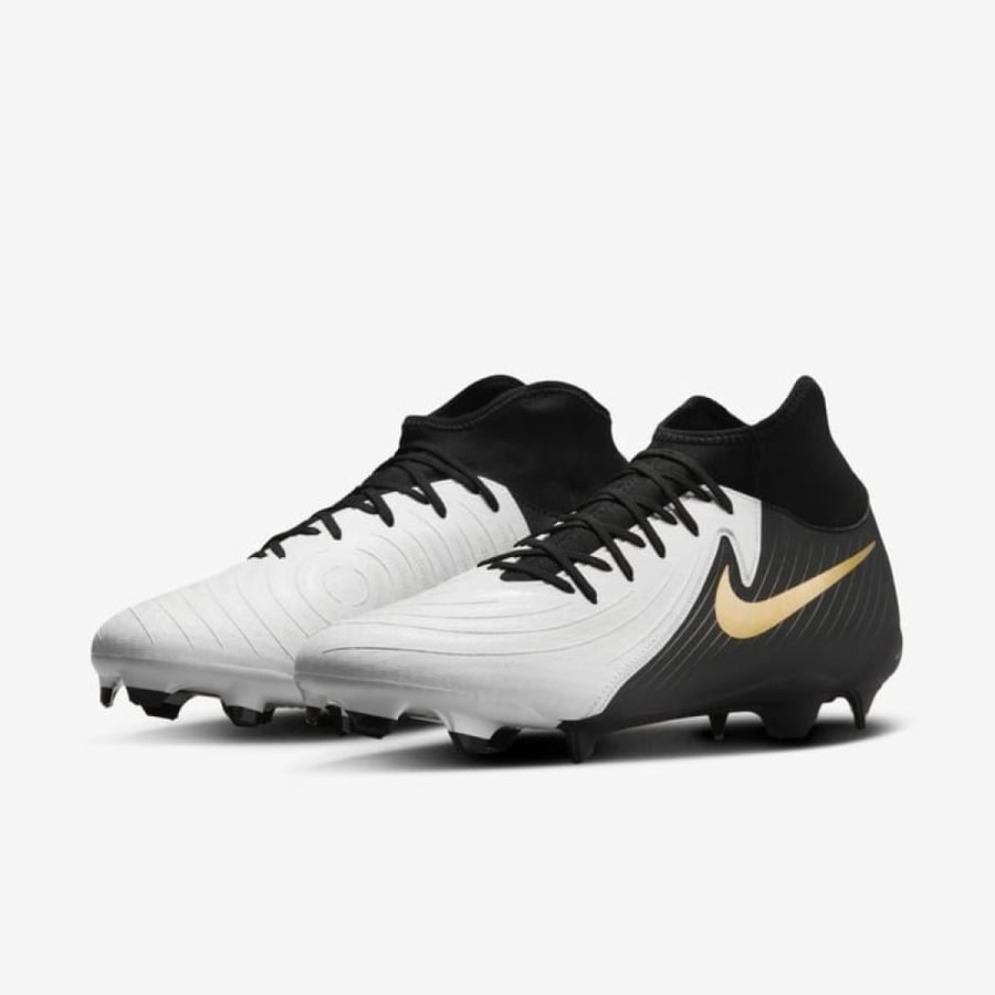 Nike Phantom Luna Academy FG shoe