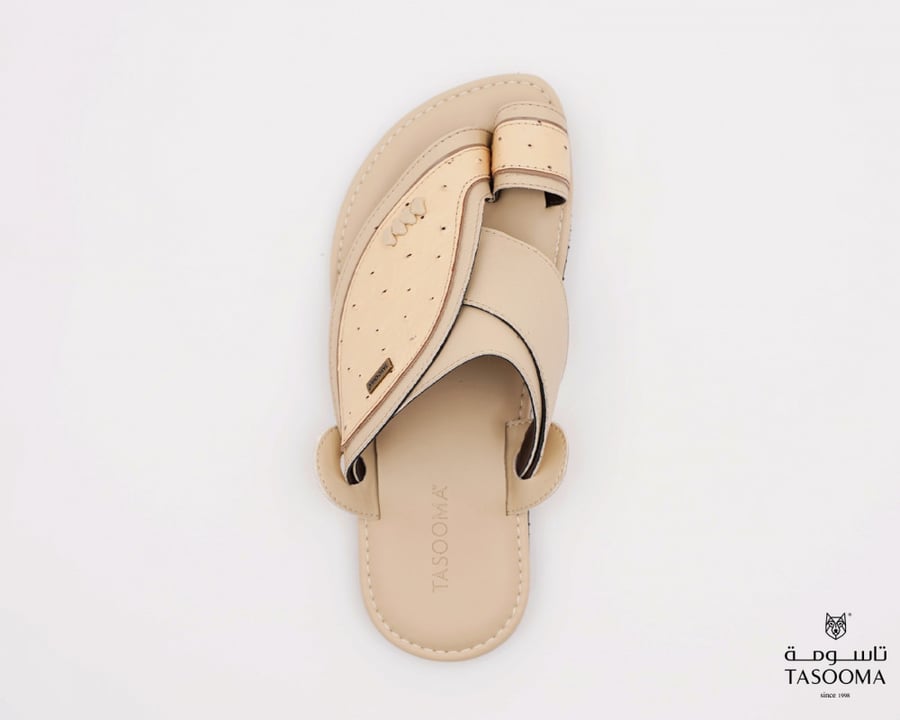 حذاء شرقي من تاسومة 07117 / BEIGE