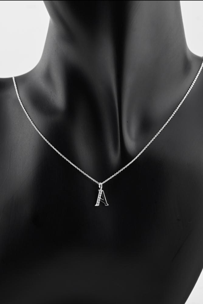 سلسلة حروف فضه عيار 925 - تصميم الماس ابيض حرف A