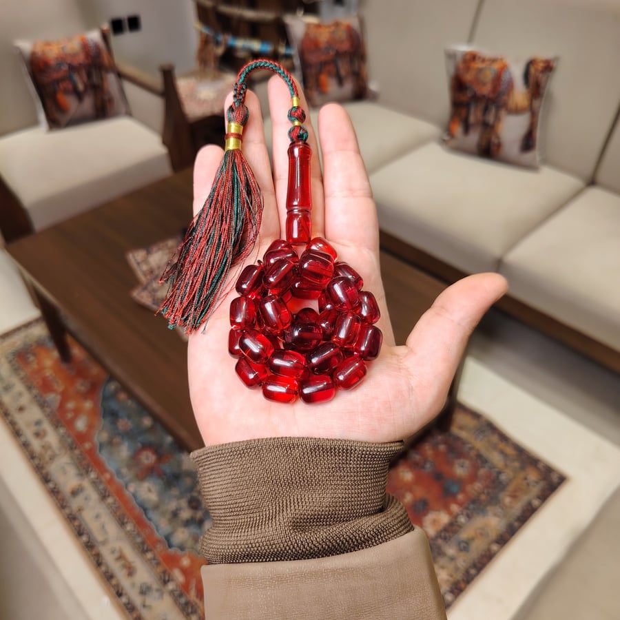 سبحة بكلايت كلاسيكية – لون خمري بلمسة راقية