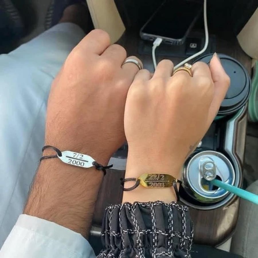 اساور تاريخ للنساء والرجال