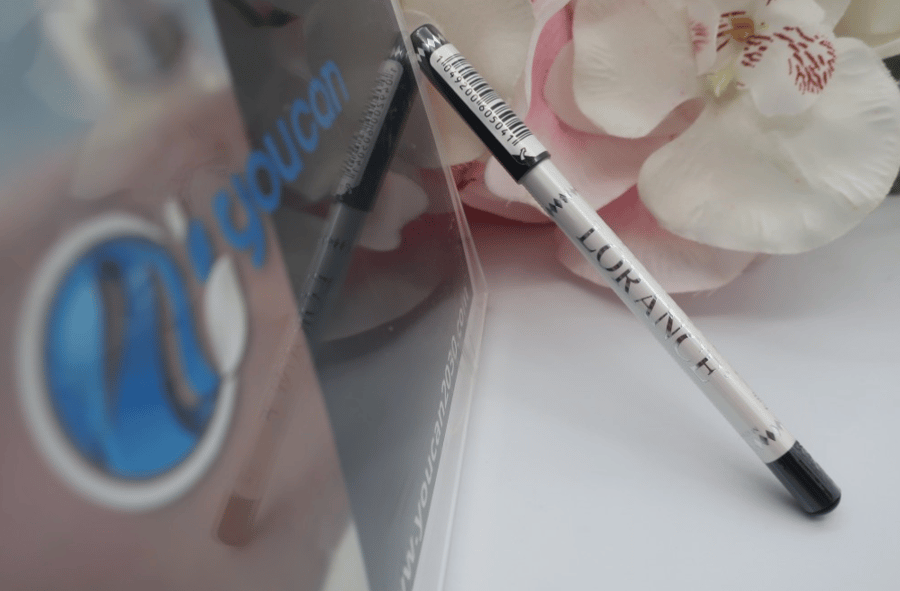 Eyeliner pencil from Lawrence EL black 51