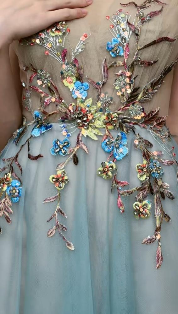 Elegant dress