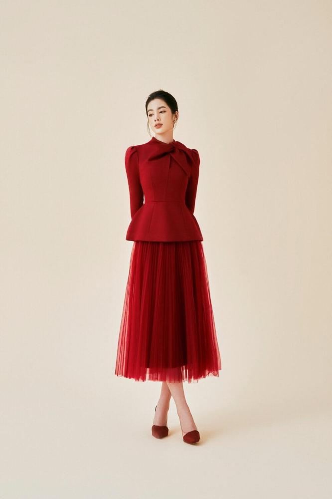 Two-piece set with two colors
