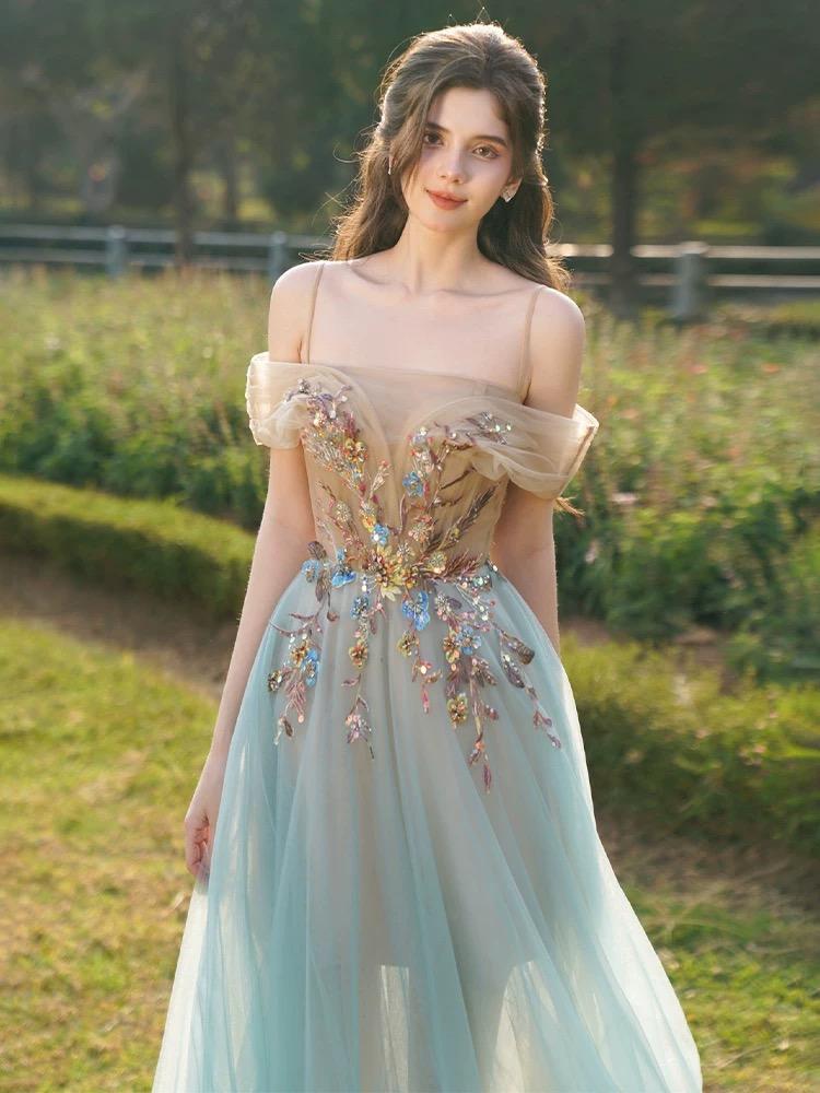 Elegant dress