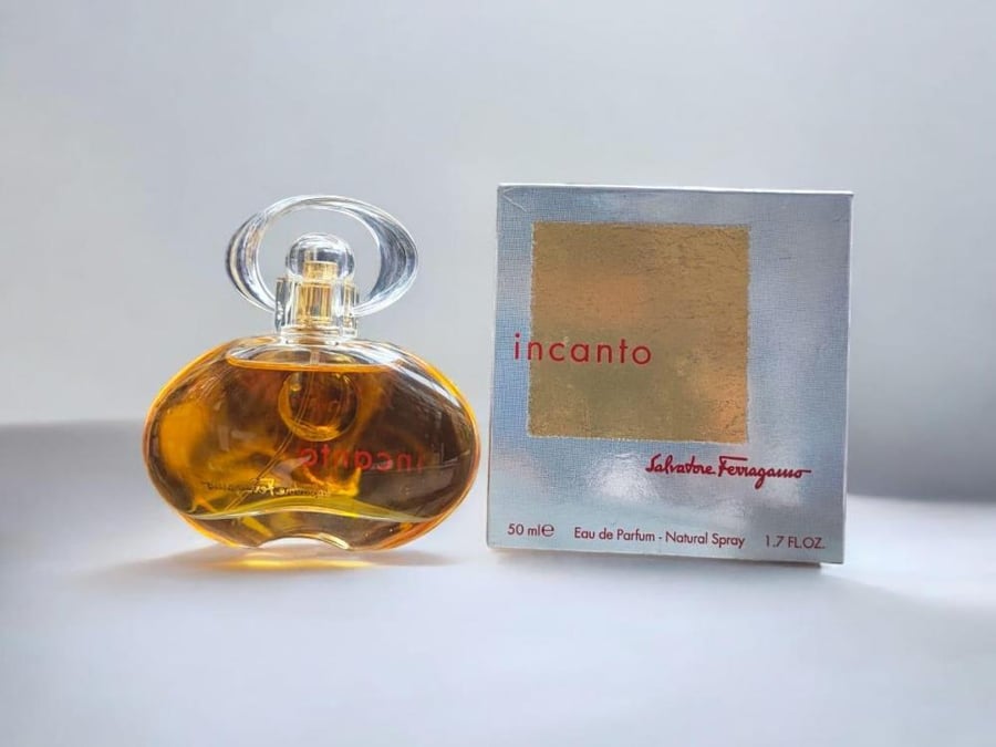 عطر سلفادور فرقامو انكانتو 100ملي نسائي (اصدار قديم)