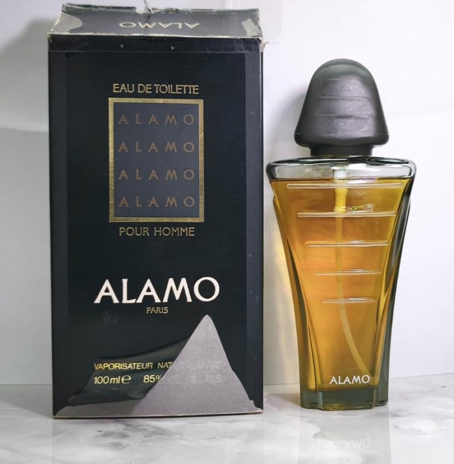 عطر لامو بور اوم من دار  جيل كانتويل قديم ونادر جدا
