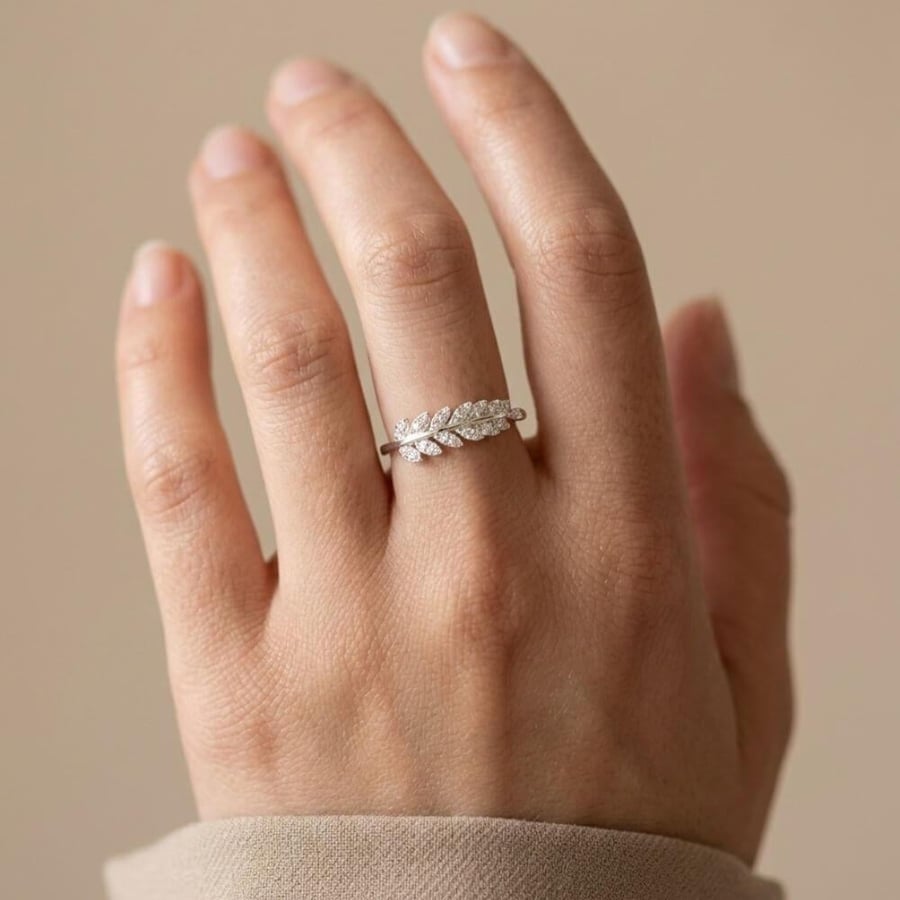[RJ022] Silver ring decorated with zircon