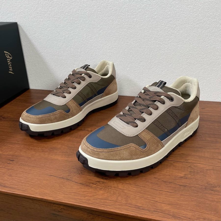 حذاء سنيكرز رجالي فاخر من بريوني (Brioni Sneakers)