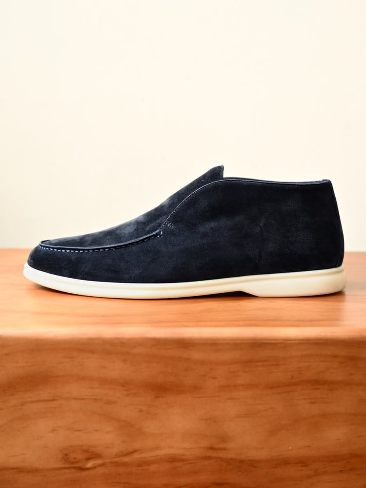 حذاء لورو بيانا الرجالي الشمواه الكلاسيكي (Loro Piana Open Walk Classic Suede Shoes)