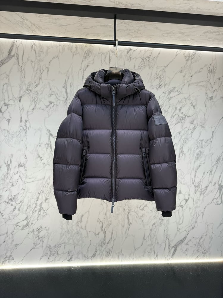 جاكيت هودي رجالي رمادي غامق من بريبري (Burberry)