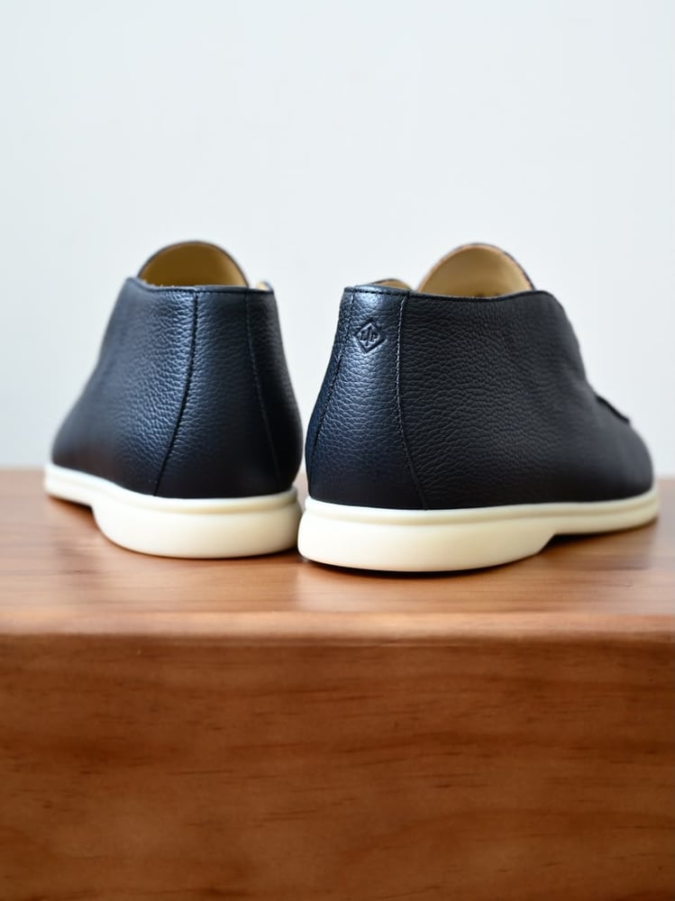 حذاء لورو بيانا الرجالي الفاخر من الجلد الطبيعي ( Loro Piana Open Walk Grained Leather )