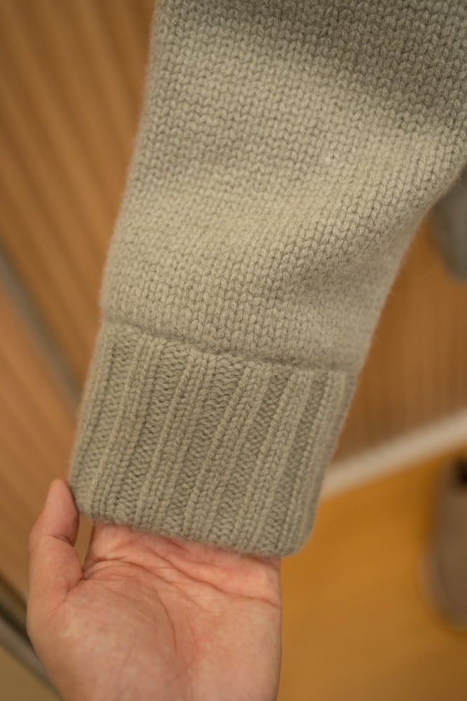 معطف تريكو فاخر بسحاب مرتفع من برونيلو كوتشينيلي (Brunello Cucinelli Cashmere Full-Zip Knit Cardigan)