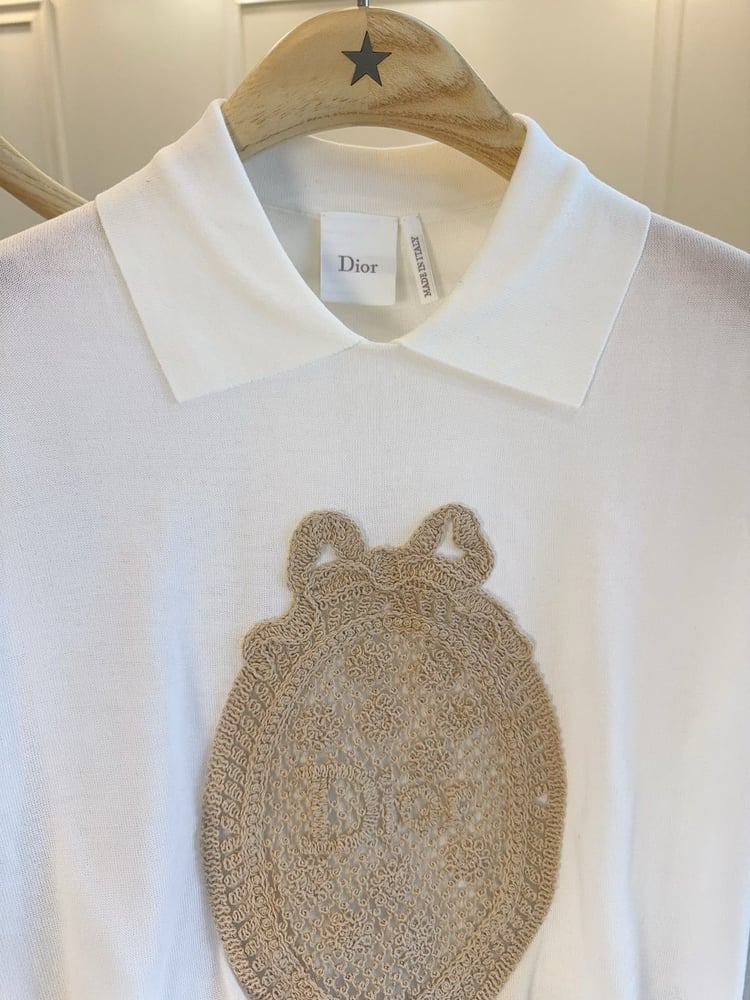 قميص بولو "ديور" بتطريز الدانتيل (Dior Crochet Lace Polo Shirt)