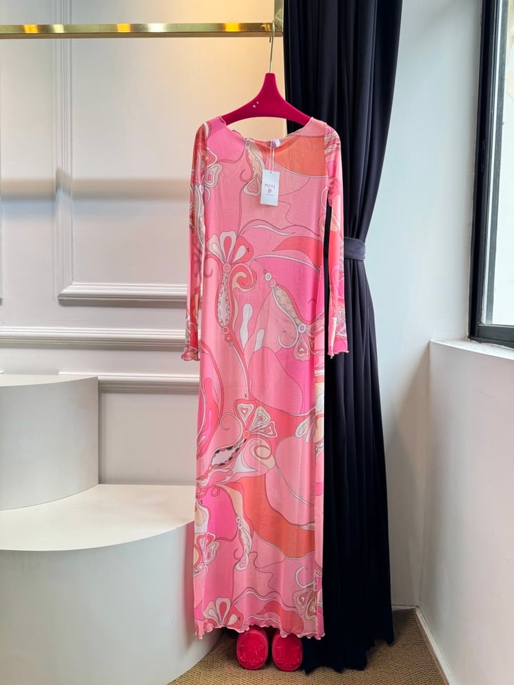 فستان "بوتشي" (Pucci)