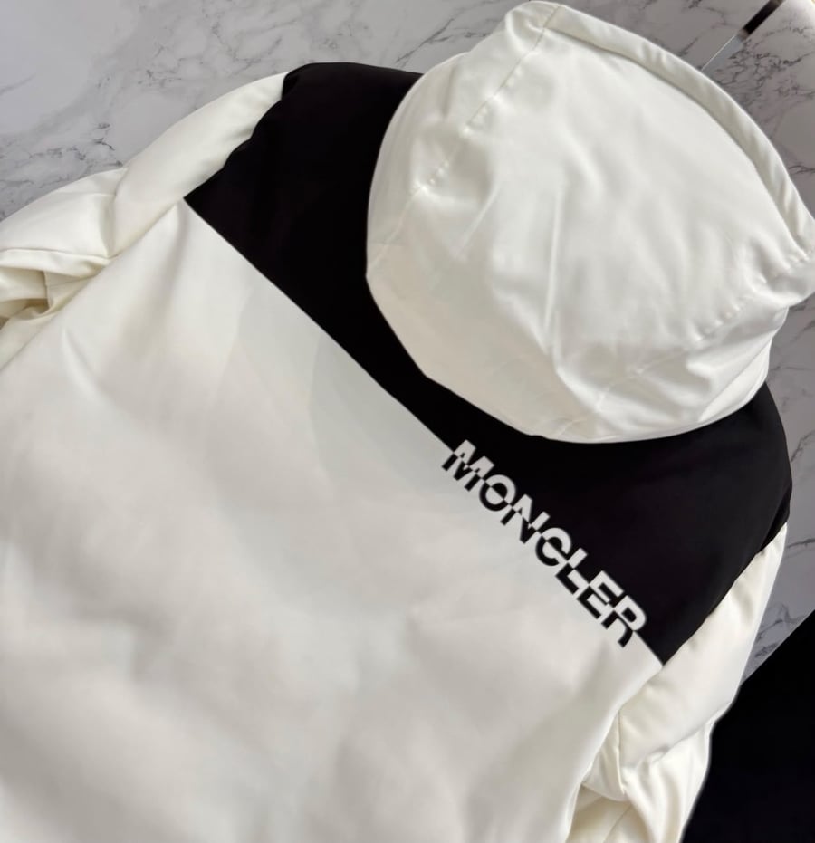 جاكيت شتوي رجالي فاخر من مونكلير جرونوبل (Moncler Grenoble)
