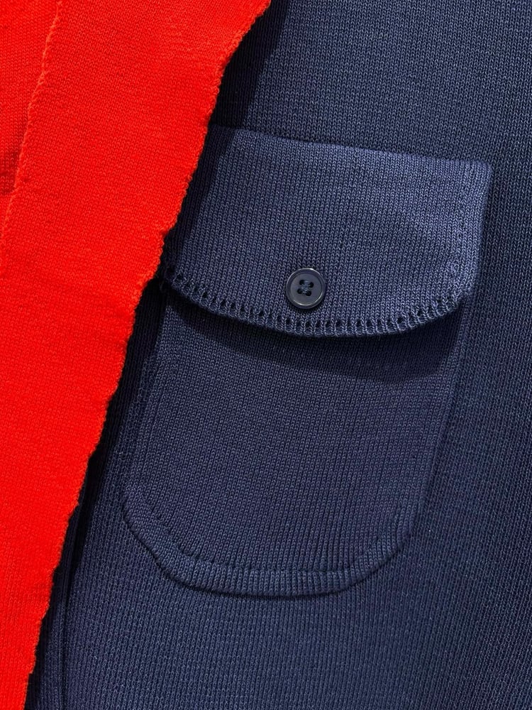 قميص "غوتشي" المحبوك بياقة متباينة (Gucci Ribbed Knit Shirt)