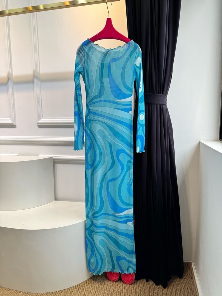 فستان "بوتشي" (Pucci)