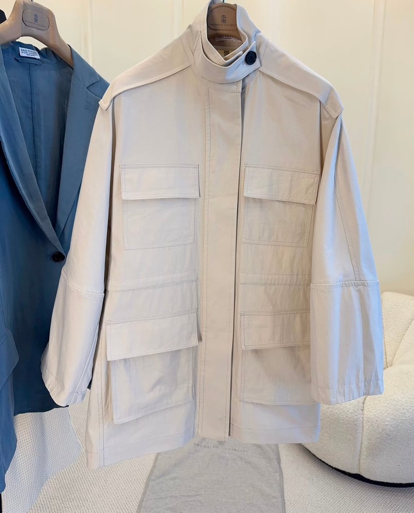 جاكيت Brunello Cucinelli الفاخر بتصميم سفاري