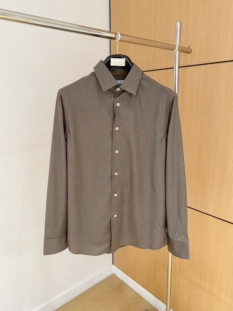 قميص "لورو بيانا" (Loro Piana)