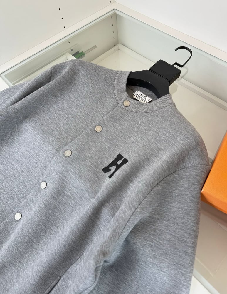 جاكيت رجالي رمادي أنيق من هيرميس (Hermès)