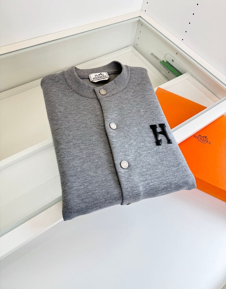 جاكيت رجالي رمادي أنيق من هيرميس (Hermès)