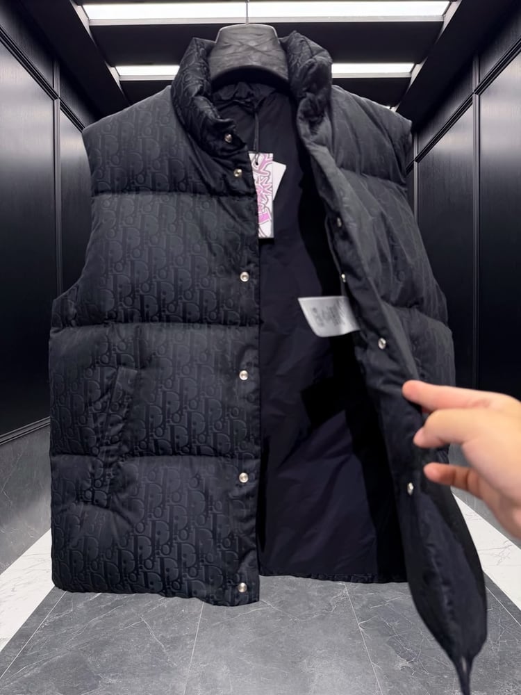سديري منفوخ (جيليت) رجالي فاخر بنقشة أوبليك من كريستيان ديور (Christian Dior)