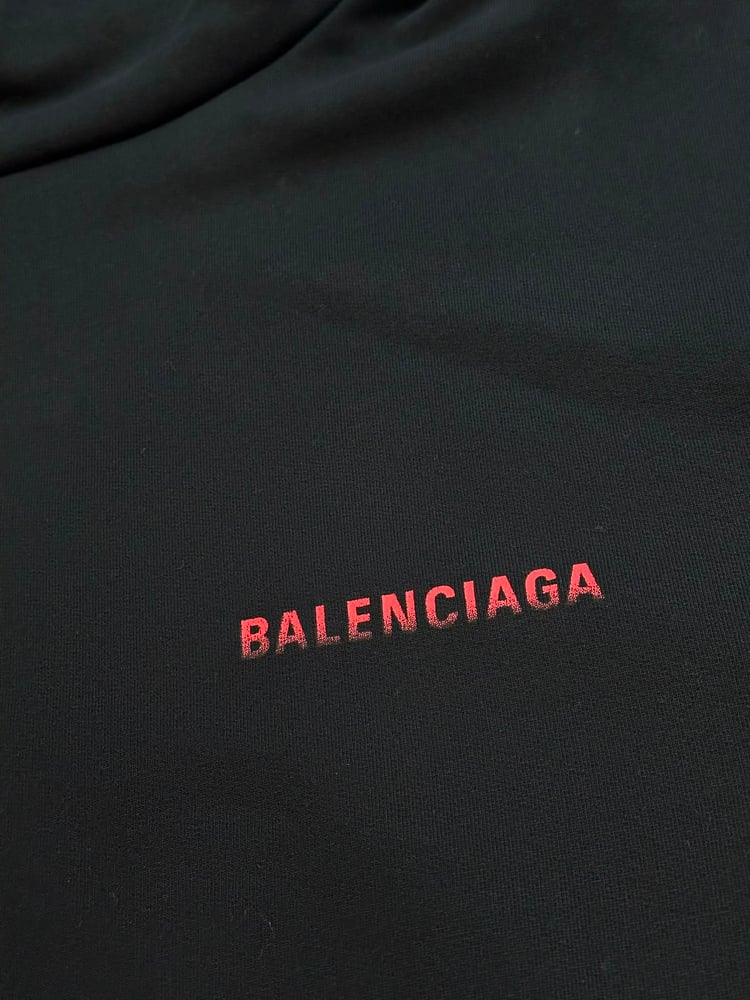 هودي (سويت شيرت بقبعة) رجالي فاخر من بالنسياغا (Balenciaga Hoodie)