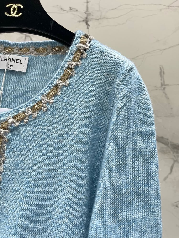 كارديجان / جاكيت "شانيل" (Chanel) الفاخر