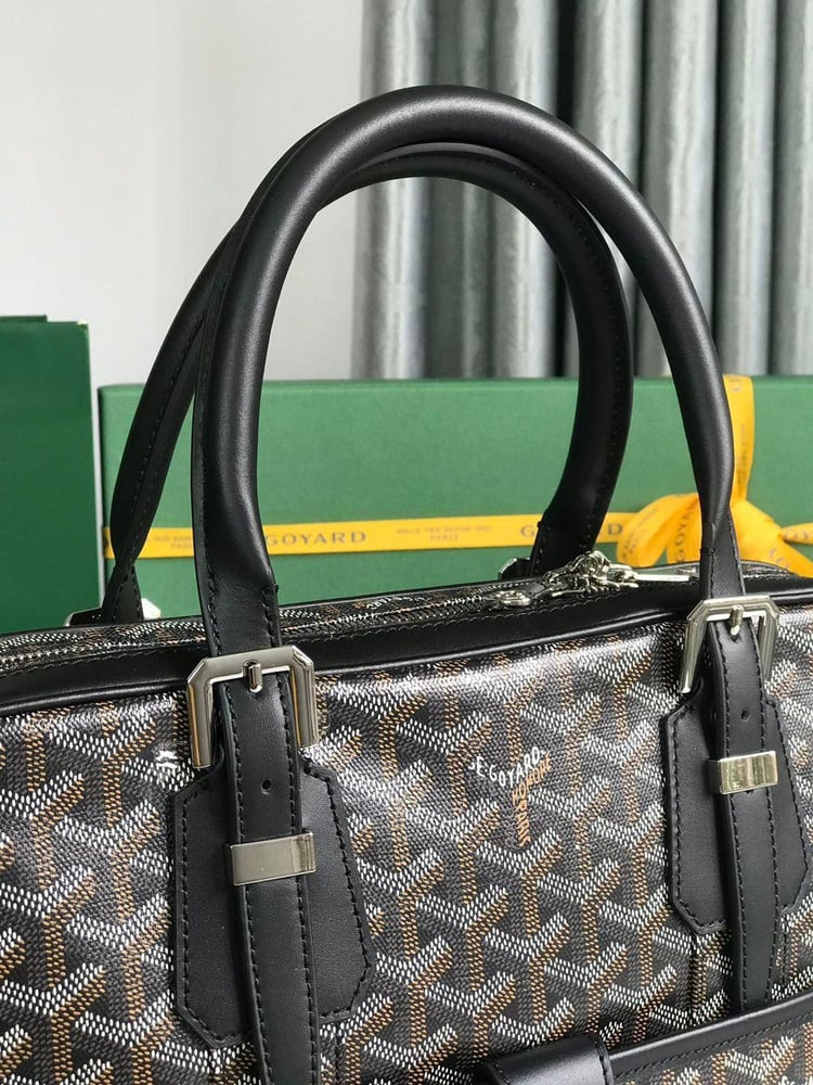 حقيبة عمل "غويارد" (Goyard) رسمية ٤٥ سم