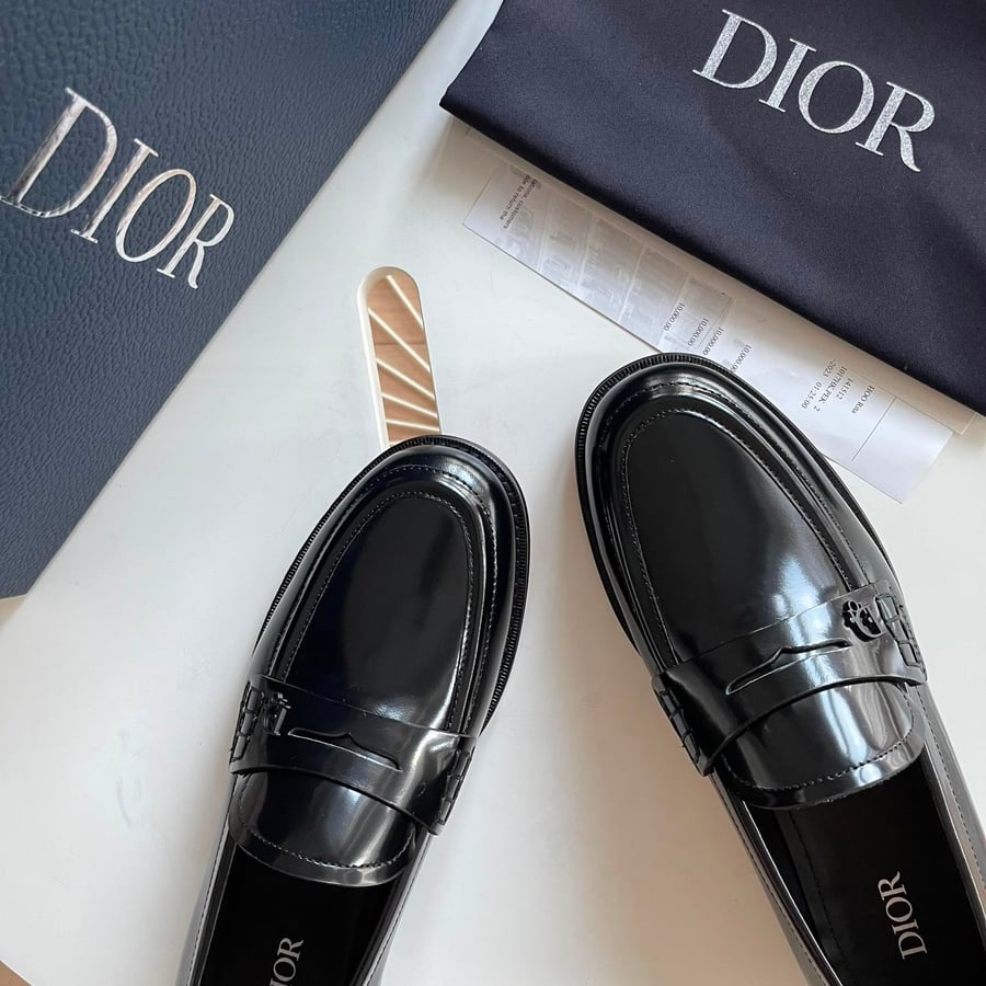 حذاء لوفر رجالي فاخر بتصميم ديور (Dior)