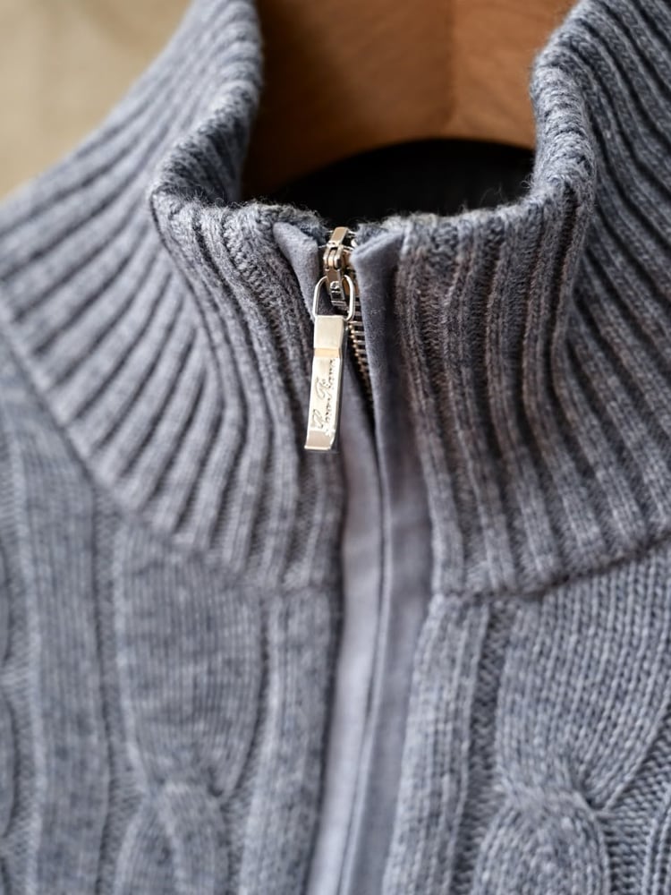 سترة لورو بيانا الرجالية الفاخرة المحبوكة بسحاب (Loro Piana Cable-Knit Zip Cardigan / Sweater)