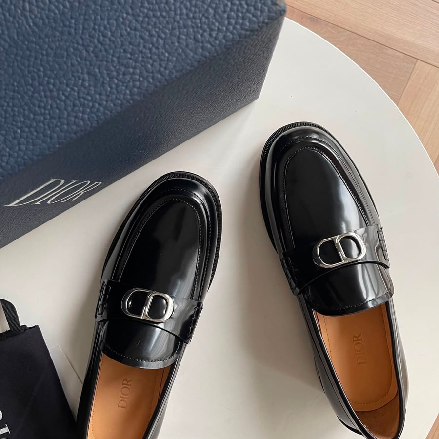 حذاء لوفر رجالي فاخر لامع بتصميم ديور (Dior)