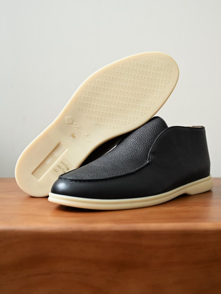 حذاء لورو بيانا الرجالي الفاخر من الجلد الطبيعي ( Loro Piana Open Walk Grained Leather )