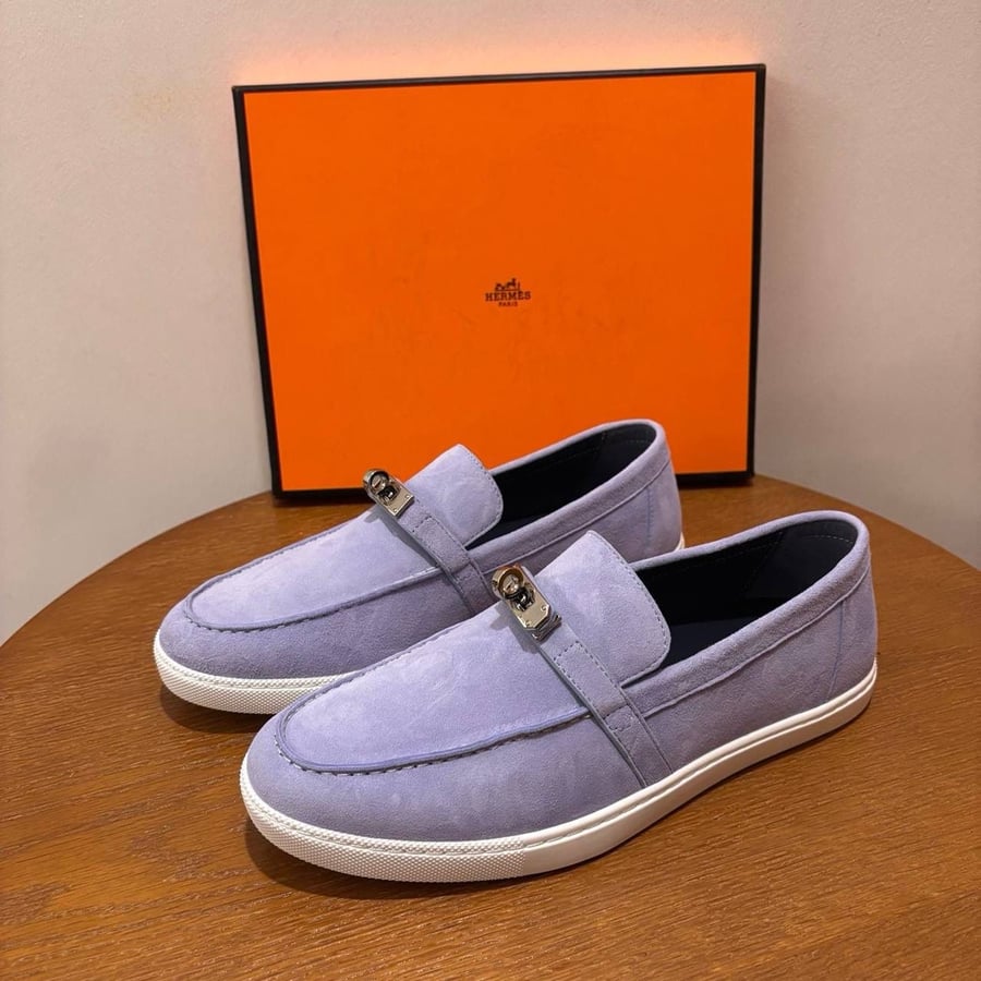 حذاء هيرميس Hermes موكاسين شامواه بوقل فضي