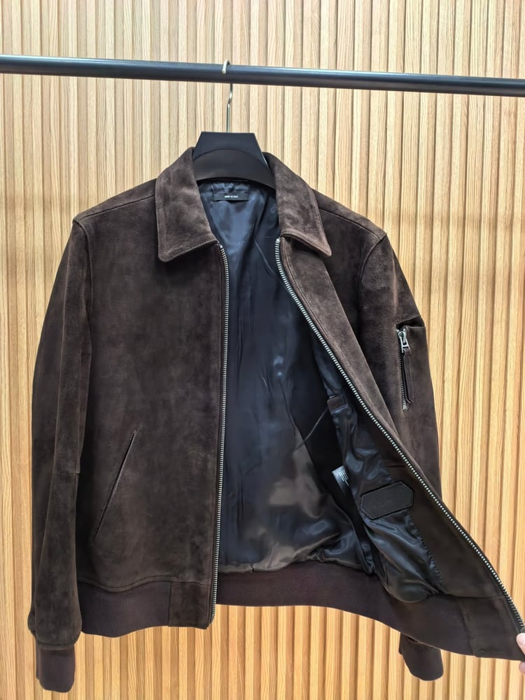 جاكيت دولتشي آند غابانا الشمواه الفاخر (Dolce & Gabbana Suede Jacket)