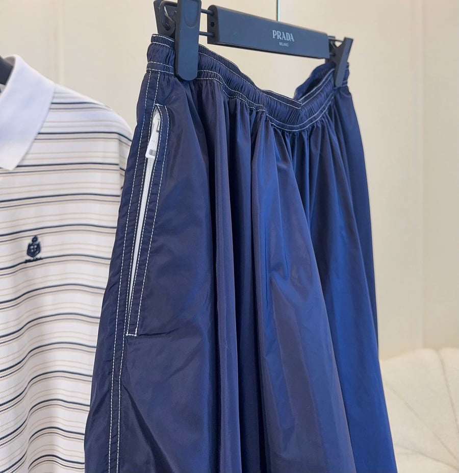 تنورة برادا الرياضية (Prada Nylon Sport Skirt)