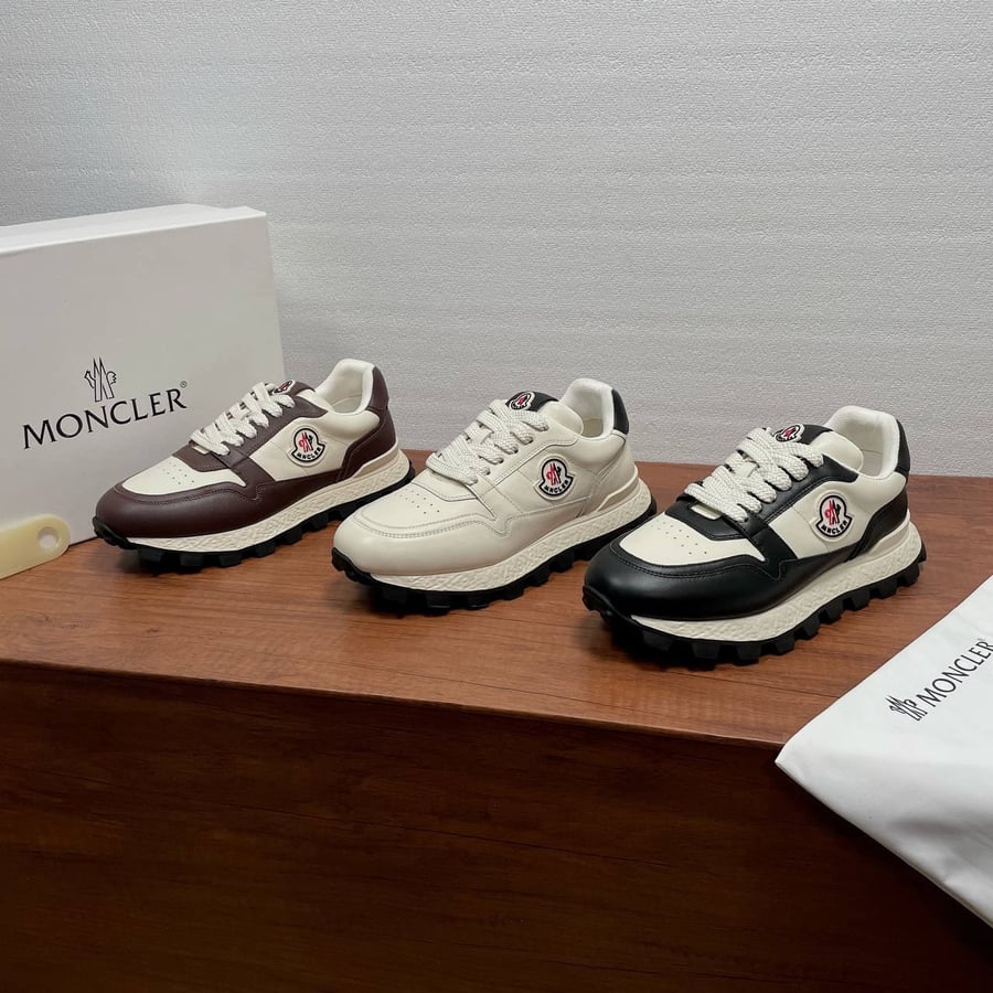 حذاء سنيكرز رجالي من مونكلير (Moncler Sneakers)