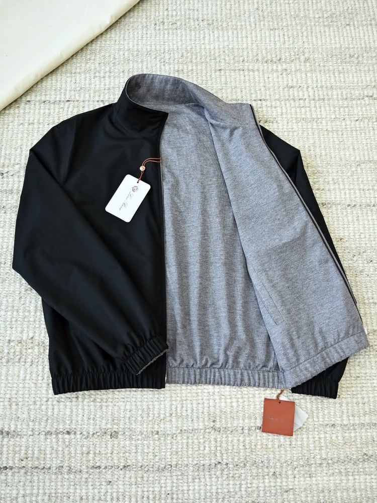جاكيت بومبر reversible من لورو بيانا (Loro Piana Reversible Bomber Jacket)