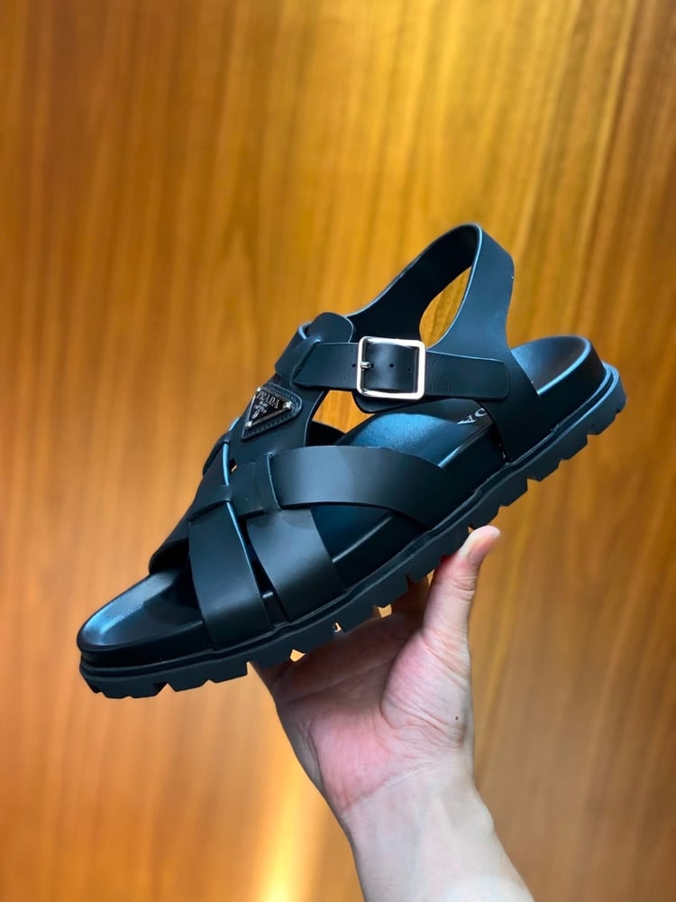 صندل / صندل صياد رجالي فاخر "برادا" (Prada)
