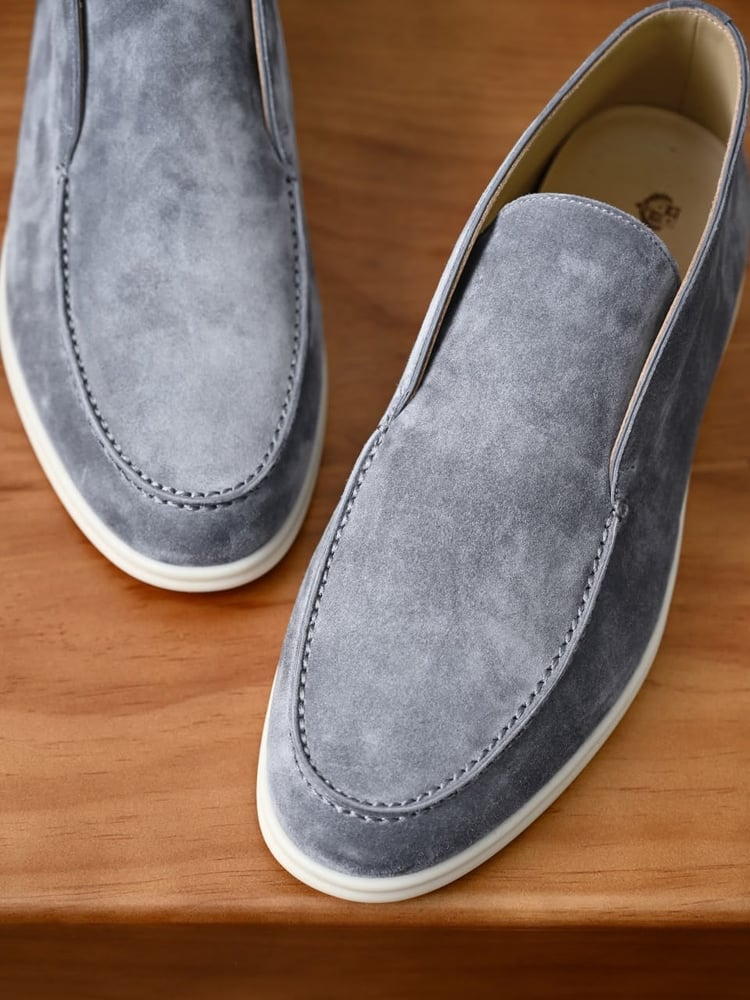حذاء لورو بيانا الرجالي الشمواه الأيقوني (Loro Piana Open Walk Suede Shoes)
