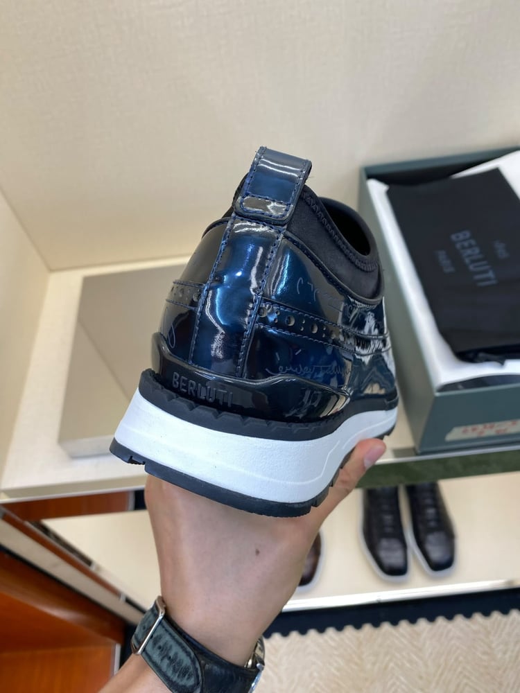 حذاء بيرلوتي سكليتو الرياضي الفاخر (لون الأزرق البتينا)