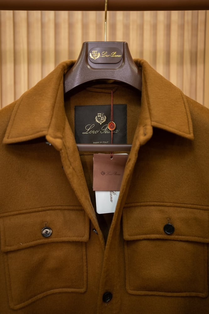 جاكيت كشمير فاخر بجيوب على الصدر من لورو بيانا (Loro Piana Men's Cashmere Overshirt / Jacket)