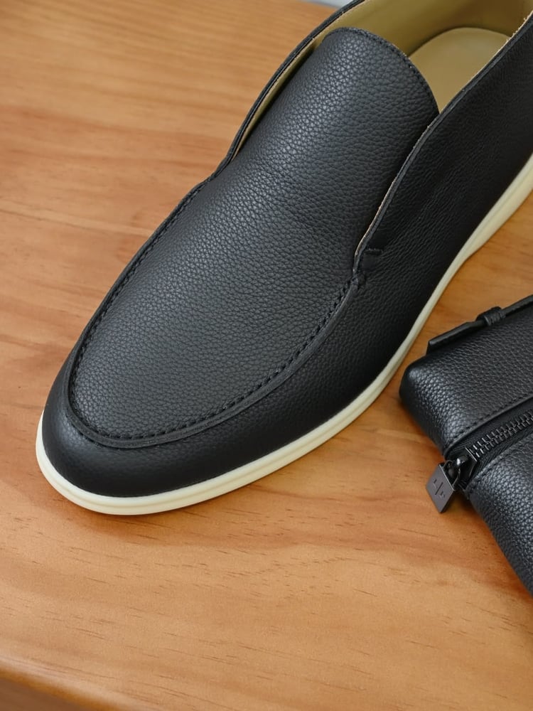 حذاء لورو بيانا الرجالي الفاخر من الجلد الطبيعي ( Loro Piana Open Walk Grained Leather )