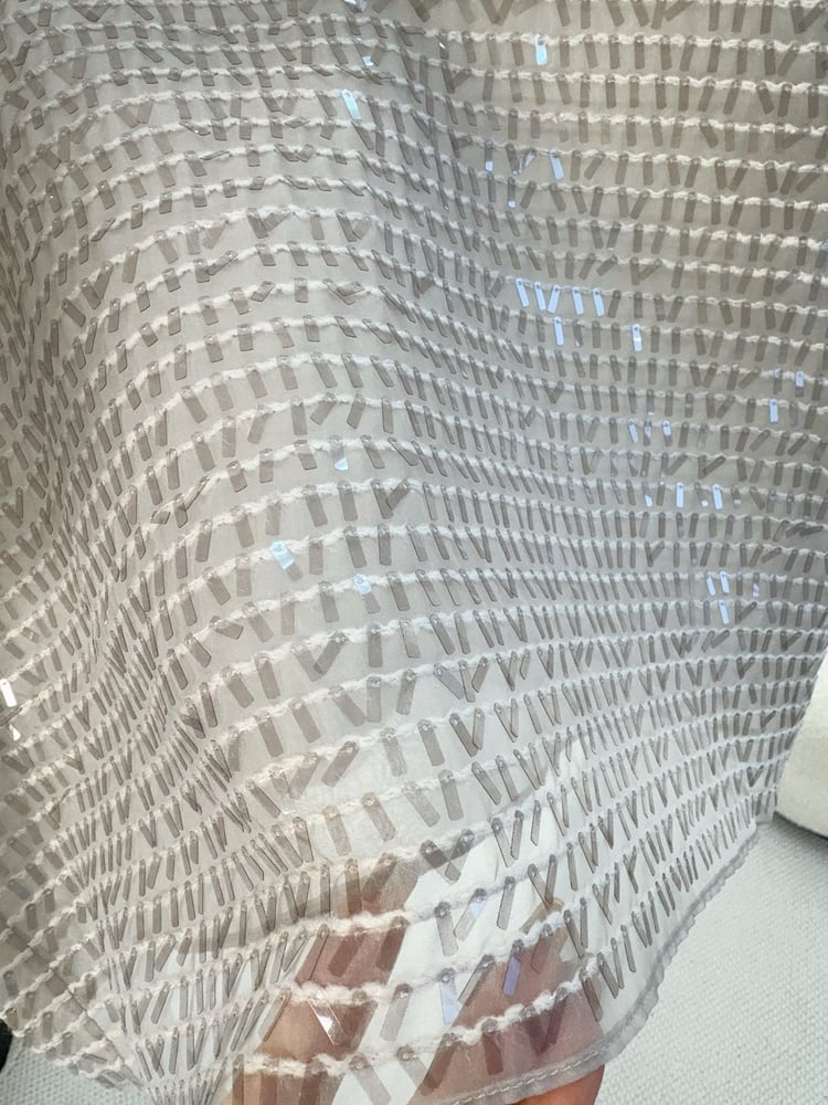 توب برونيلو كوتشينيلي المتلألئ (Brunello Cucinelli Sequin Top)