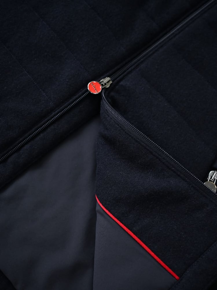 فيست كيتون الرجالي الفاخر من الصوف المبطن (Kiton Quilted Wool Vest)